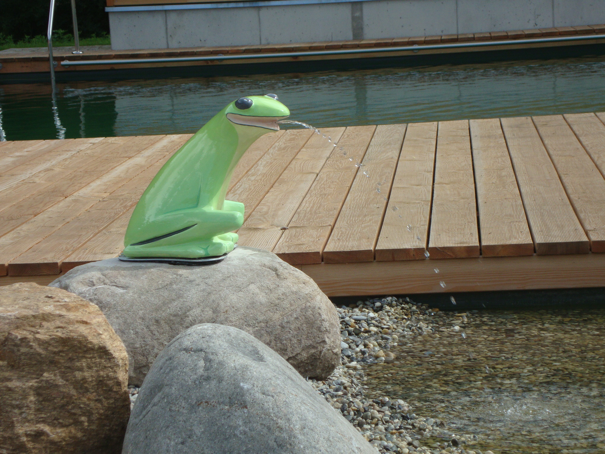 Freibad Breitenbrunn - Frosch Wasserbrunnen